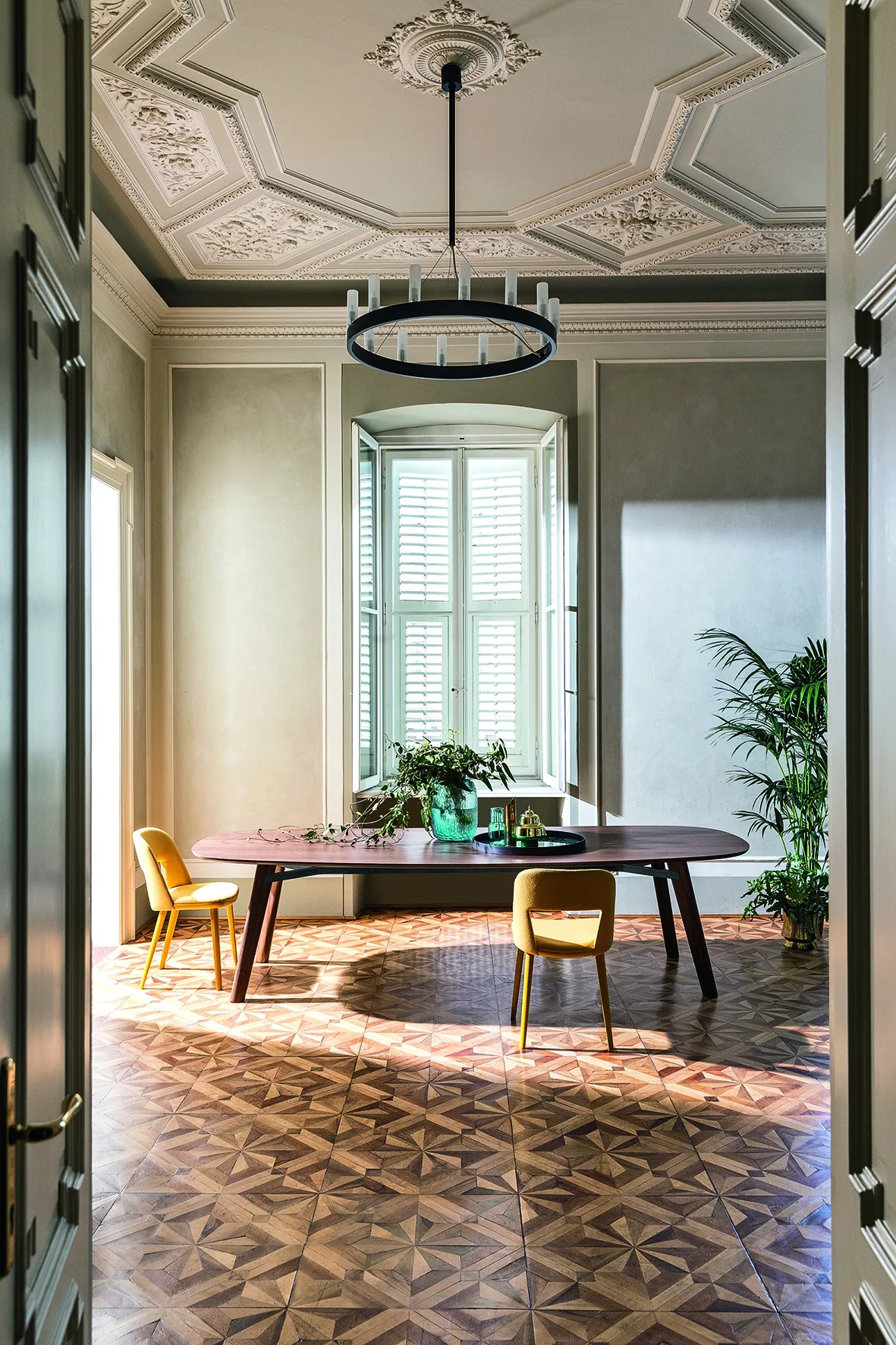 Beleos Dining Table by Bross - Image 10
